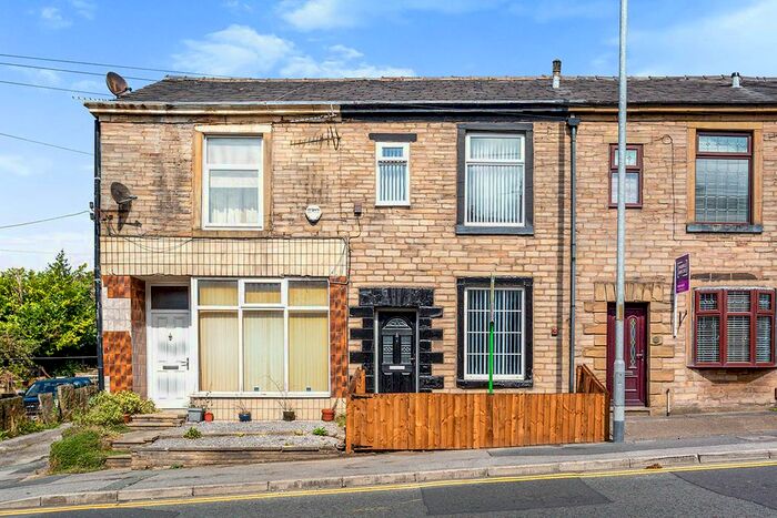 3 Bedroom Terraced House To Rent In Huddersfield Road, Lees, Oldham, Greater Manchester, OL4
