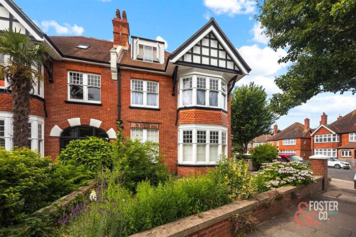 1 Bedroom Flat To Rent In Vallance Gardens, Hove, BN3