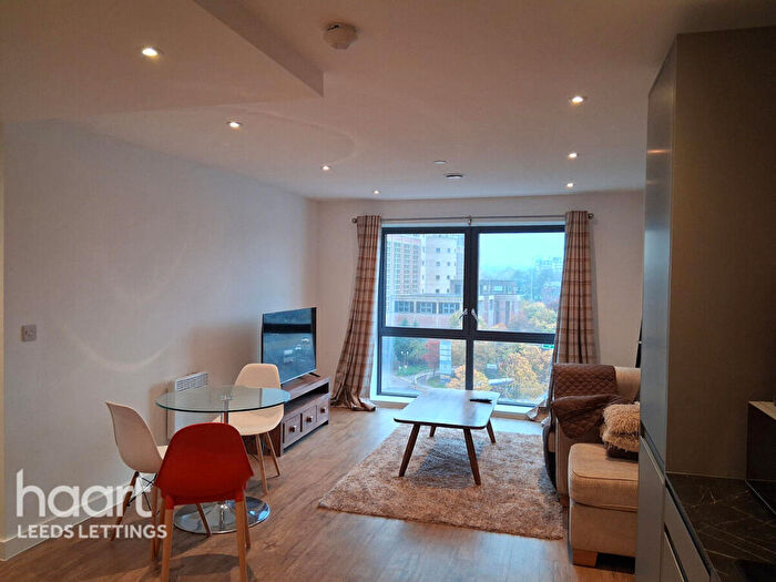 1 Bedroom Apartment To Rent In Saxton Lane, Leeds, LS9
