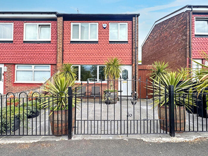 3 Bedroom End Of Terrace House For Sale In Commercial Road, Jarrow, Tyne And Wear, NE32