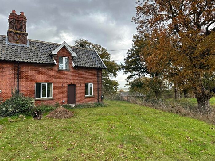 3 Bedroom Semi Detached House To Rent In Wades Lane, Shotley, IP9