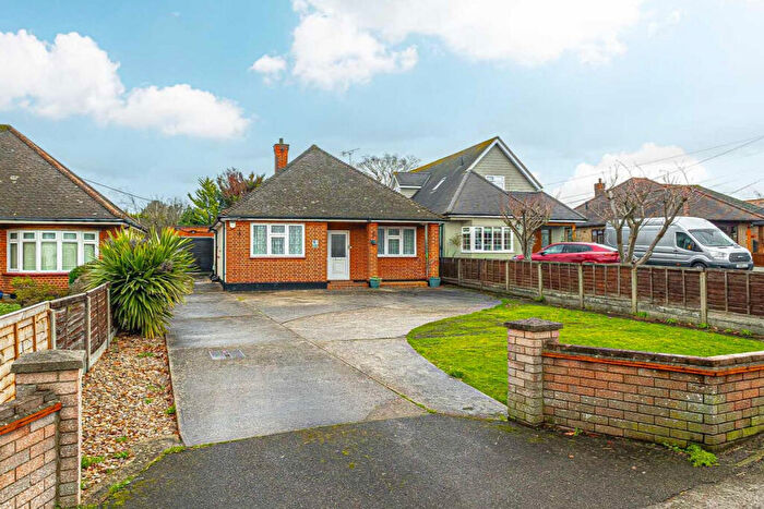 3 Bedroom Detached Bungalow For Sale In Kenneth Road, Benfleet, SS7