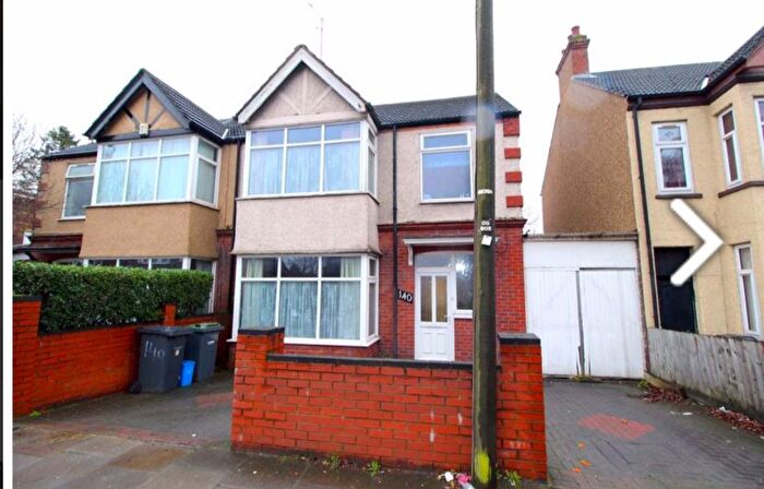 3 Bedroom Semi Detached House To Rent In Waller Avenue, Luton, LU4