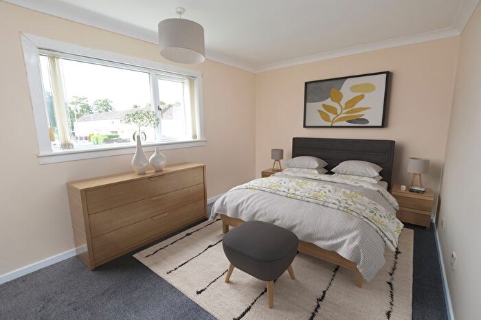 2 Bedroom Flat For Sale In Hunter Drive, Irvine, Ayrshire, KA12