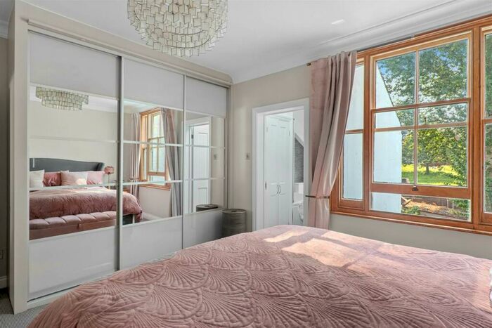 3 Bedroom Terraced House For Sale In Woodbine Street, Leamington Spa, CV32