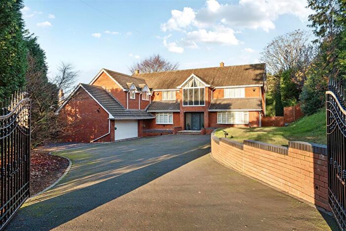 4 Bedroom House For Sale In Oldnall Road, Kidderminster, DY10