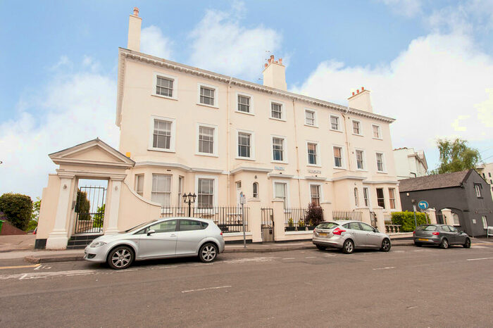 2 Bedroom Apartment To Rent In - The Ropewalk, NG1