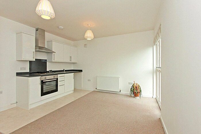 1 Bedroom Flat For Sale In London Road, Teynham, Sittingbourne, Kent, ME9