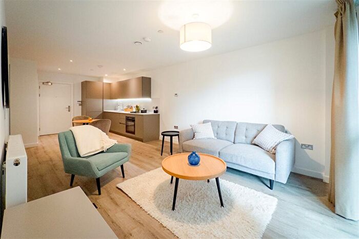 1 Bedroom Apartment To Rent In Townhouse, M5