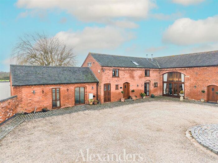 3 Bedroom Barn Conversion For Sale In Market Bosworth Road, Dadlington, CV13