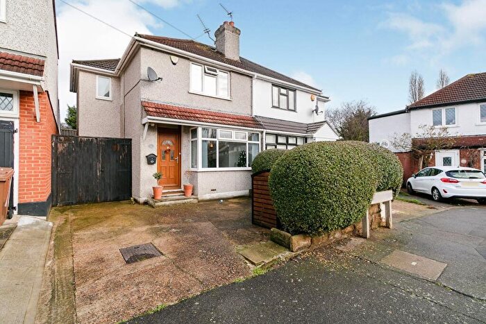 2 Bedroom Semi-Detached House To Rent In Grosvenor Road, Bexleyheath, Kent, DA6