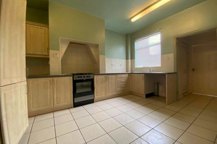2 Bedroom Terraced House To Rent In Parkgate, Rotherham, S62