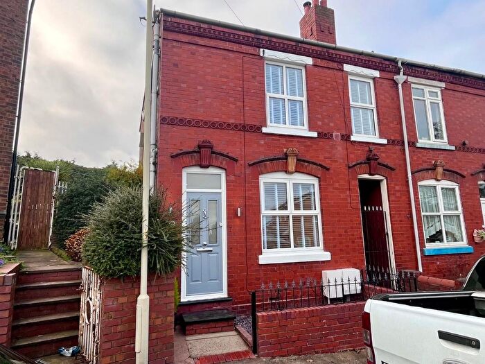 4 Bedroom Semi-Detached House To Rent In Mount Pleasant Street, Coseley, Bilston, WV14