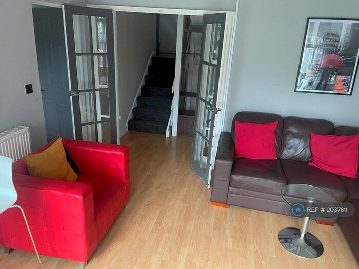 3 Bedroom Maisonette To Rent In Kilby Avenue, Birmingham, B16