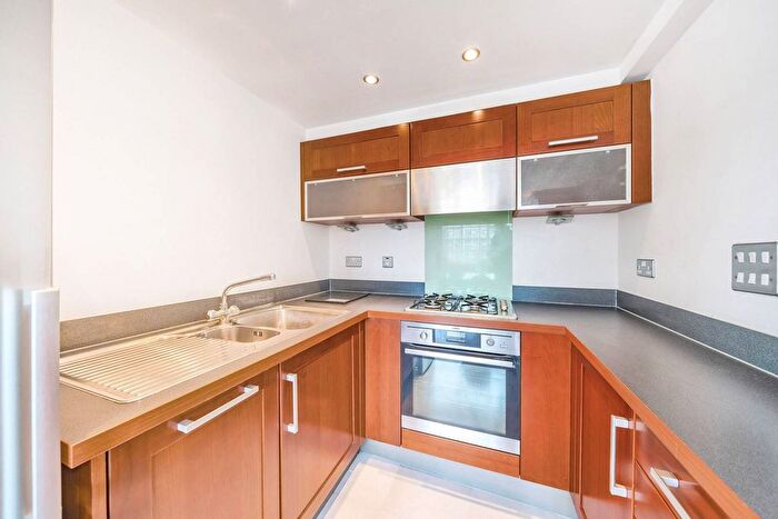 2 Bedroom Flat To Rent In Marlborough Road, Woolwich, London, SE18
