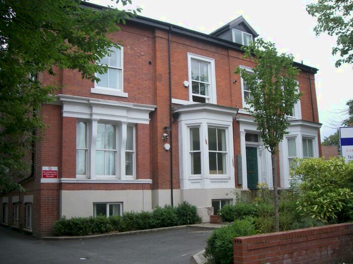 2 Bedroom Apartment To Rent In Wynnstay Grove Manchester, M14