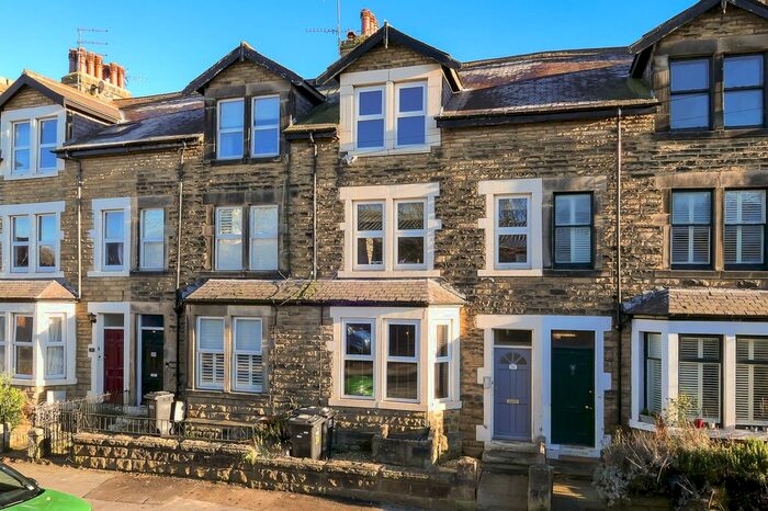 1 Bedroom Flat To Rent In Dragon Road, Dragon Road, HG1