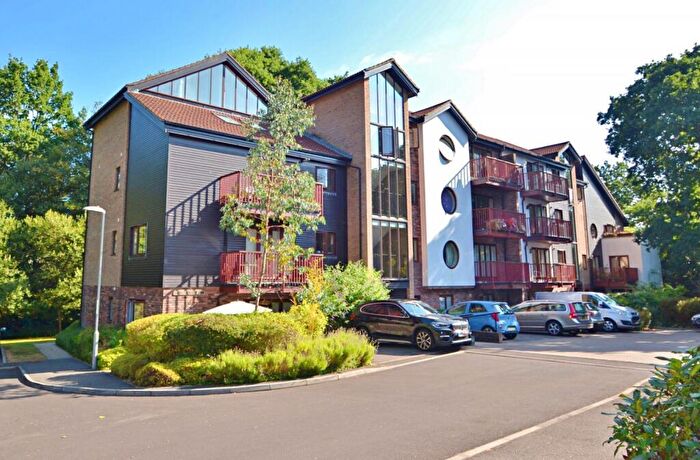 2 Bedroom Flat To Rent In Ferndown, BH22