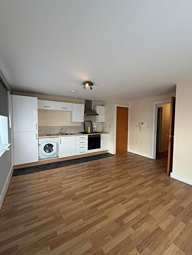 Studio To Rent In Cowbridge Road East, Cardiff, CF11