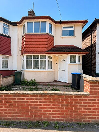 5 Bedroom Semi-Detached House To Rent In Monks Park Gardens, Wembley, Middlesex, HA9