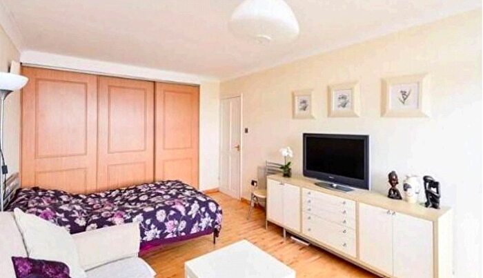 1 Bedroom Flat To Rent In Westminster, Regency Street, London, SW1P