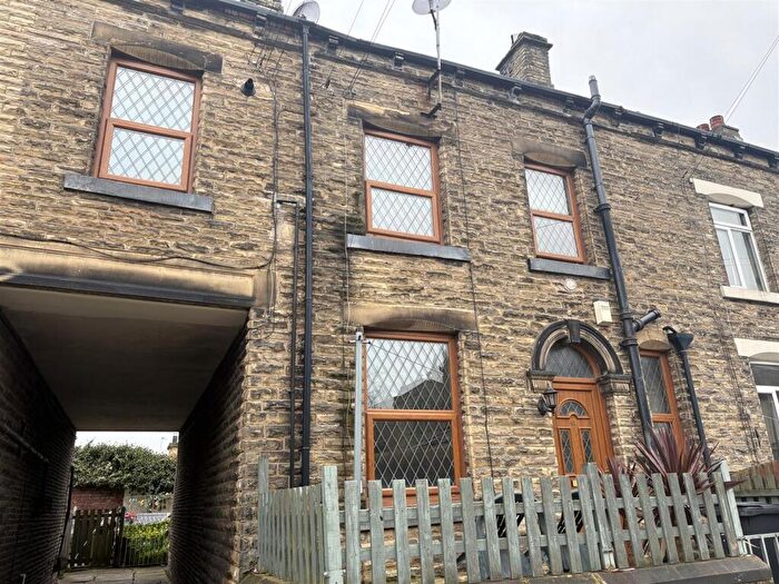 2 Bedroom House To Rent In Manley Street, Brighouse, HD6