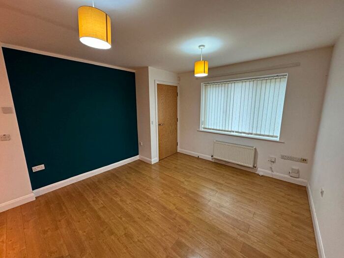 2 Bedroom Semi Detached House To Rent In Blackleach Drive, Worsley, M28