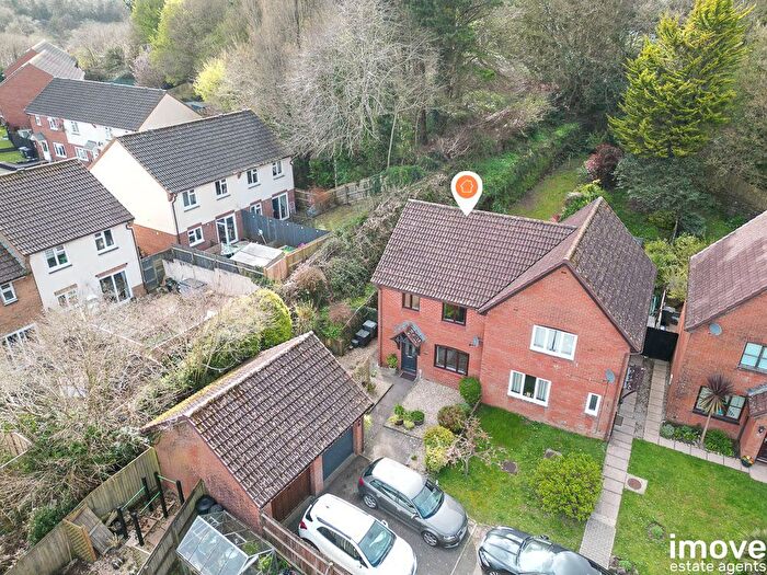 3 Bedroom Semi Detached House For Sale In Heron Way, Torquay, TQ2