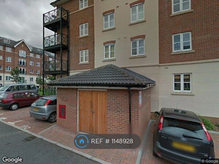 1 Bedroom Flat To Rent In Viridian Square, Aylesbury, HP21