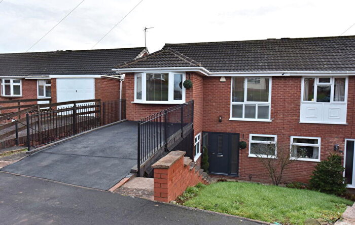 3 Bedroom Semi Detached House For Sale In Kingswinford, Eaton Place, DY6