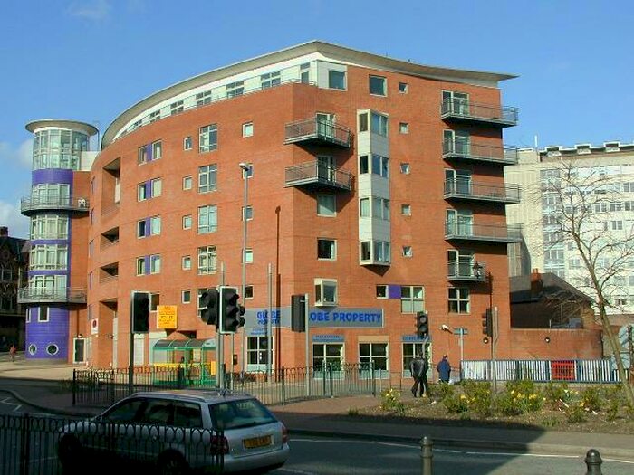 2 Bedroom Apartment To Rent In City Heights, B4