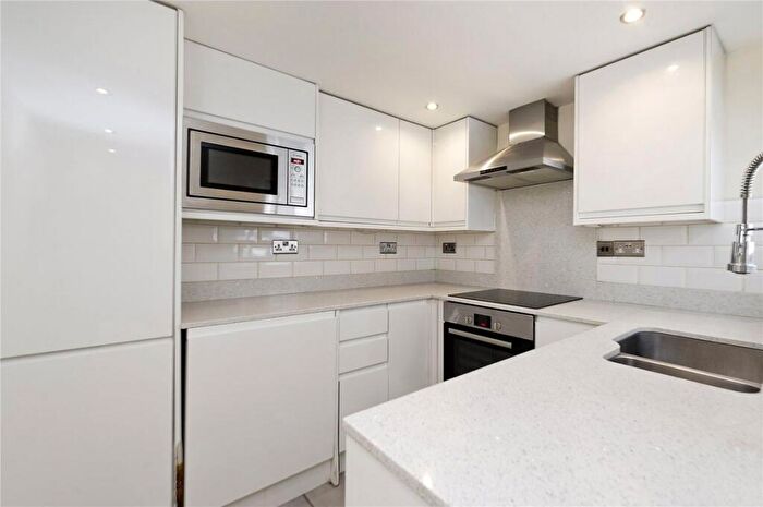 2 Bedroom Flat To Rent In Finborough Road, London, SW10