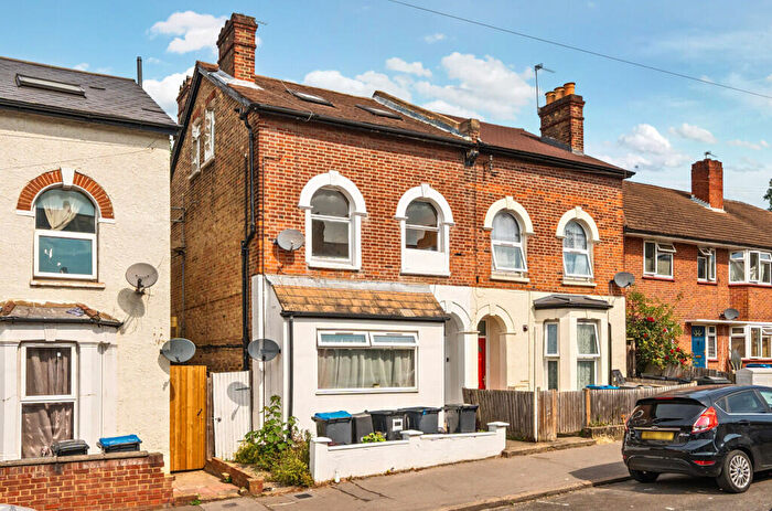 2 Bedroom Maisonette For Sale In Grange Park Road, Thornton Heath, CR7