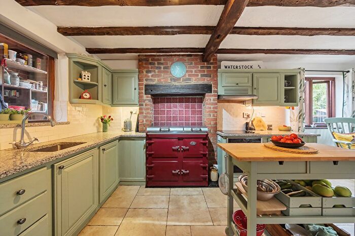 3 Bedroom Detached House For Sale In Waterstock, Oxford, OX33