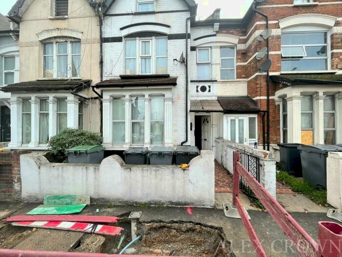 Studio To Rent In Wightman Road, Turnpike Lane, N8