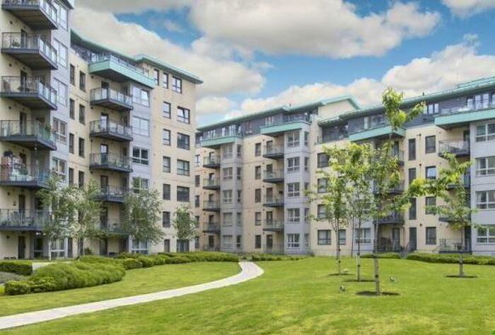 2 Bedroom Flat To Rent In Lindsay Road, Edinburgh, EH6