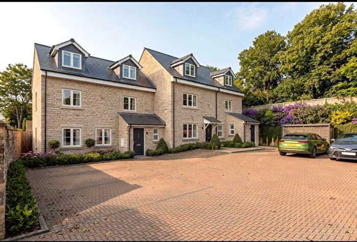 3 Bedroom Terraced House For Sale In Silver Street, Midsomer Norton, BA3