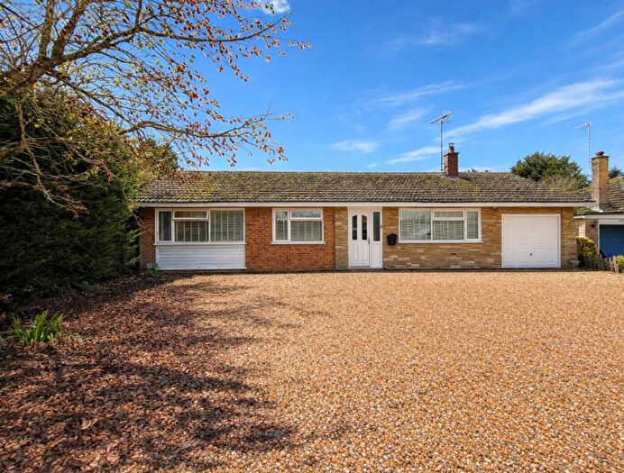 3 Bedroom Detached Bungalow For Sale In Roman Road, Moulton Chapel, PE12