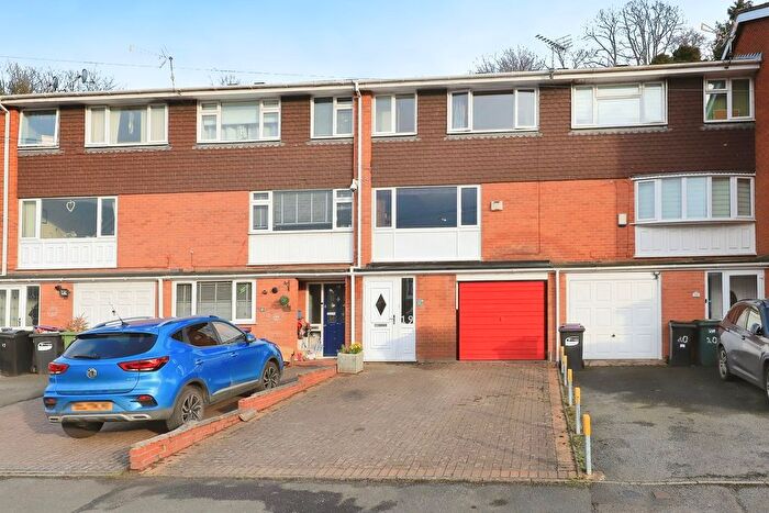 3 Bedroom Town House For Sale In Cann Hall Drive, Bridgnorth, WV15