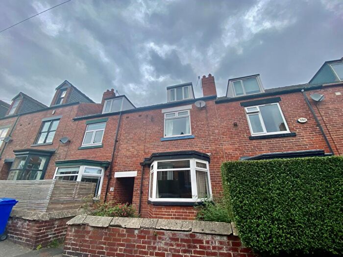 3 Bedroom House To Rent In Westbrook Bank, Sharrow Vale, S11