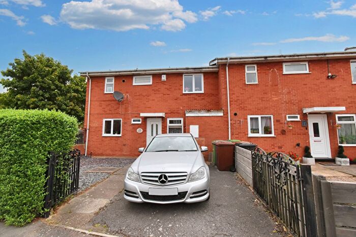3 Bedroom End Of Terrace House For Sale In Staverton Crescent, Lincoln, LN6
