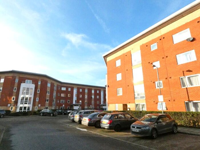 2 Bedroom Apartment To Rent In Albatross Close, Beckton, London, E6