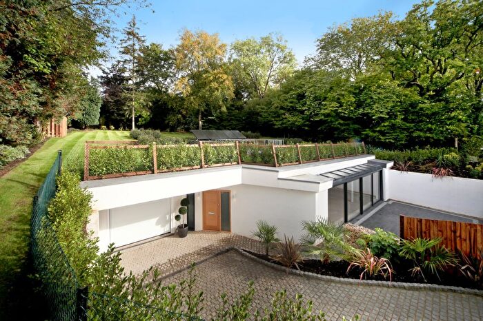 4 Bedroom Detached House For Sale In Loudwater Drive, Loudwater, Rickmansworth, Hertfordshire, WD3