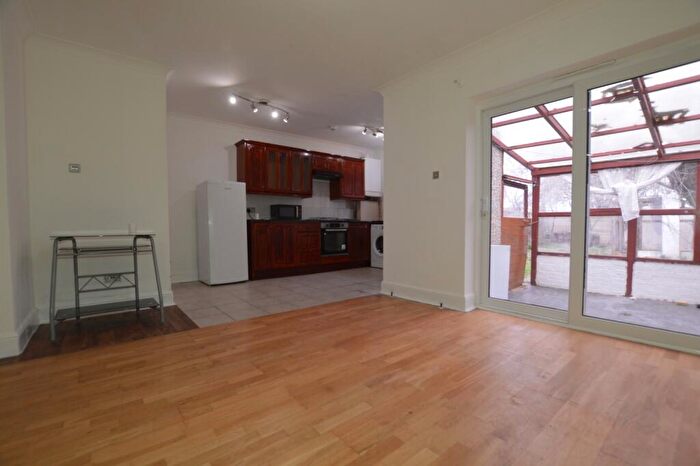 4 Bedroom House To Rent In St. Mary's Road, London, N9