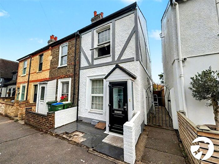 2 Bedroom End Terrace House To Rent In Long Lane, Bexleyheath, DA7