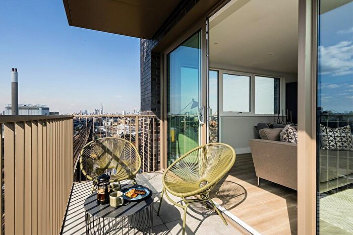 1 Bedroom Apartment For Sale In Grinstead Road, Deptford, SE8