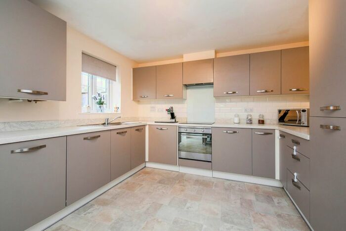 2 Bedroom Property To Rent In Raby Road, Hartlepool, TS24