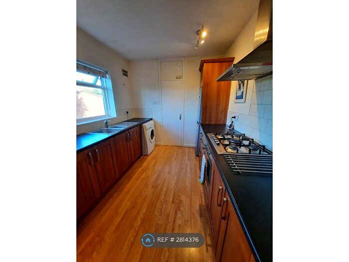 3 Bedroom Flat To Rent In Russet Grove, Norwich, NR4