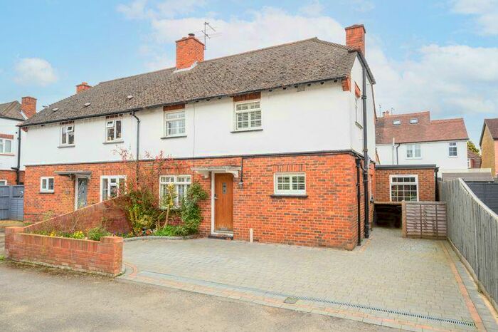 3 Bedroom Semi-Detached House To Rent In North Road, Walton-On-Thames, KT12