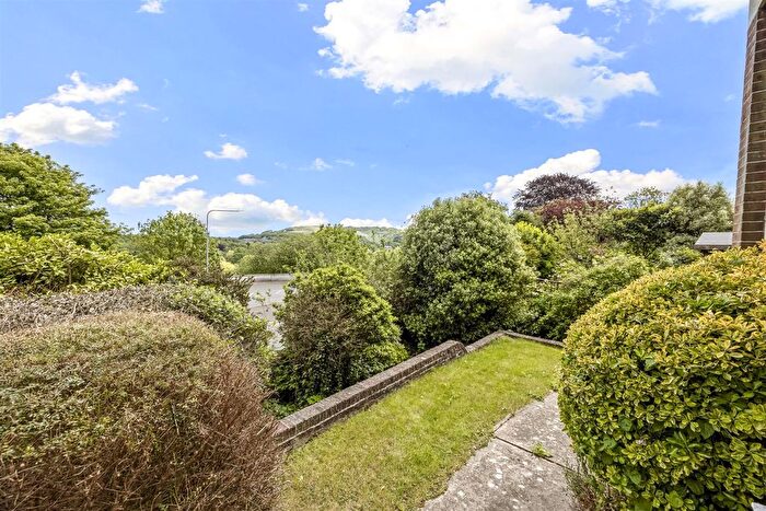 7 Bedroom Semi-Detached House For Sale In King Henrys Road, Lewes, BN7